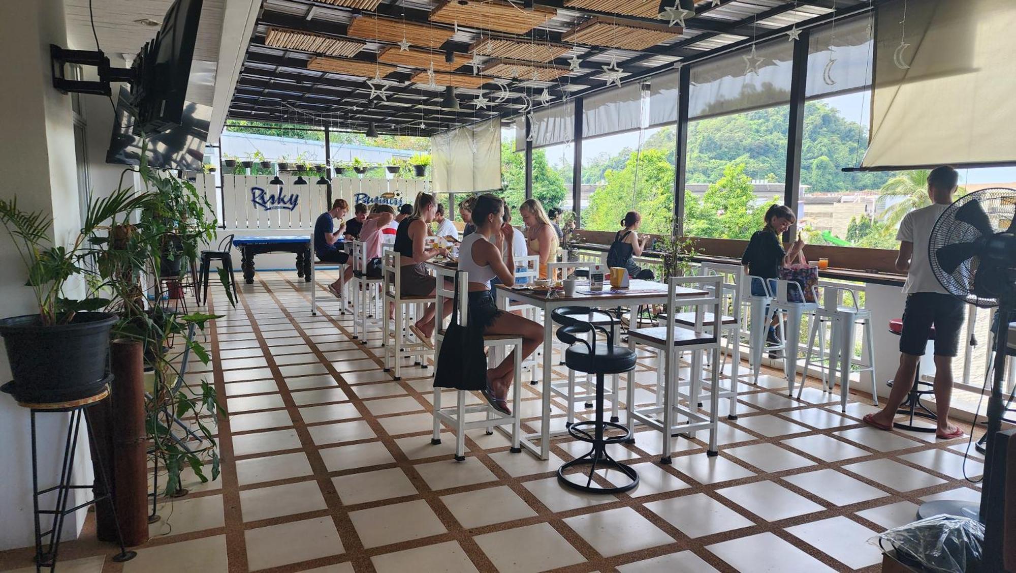 Irest Ao Nang Hostel Exterior photo